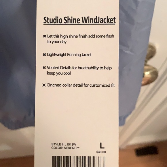 Windbreaker jacket ✨ - Picture 3 of 3